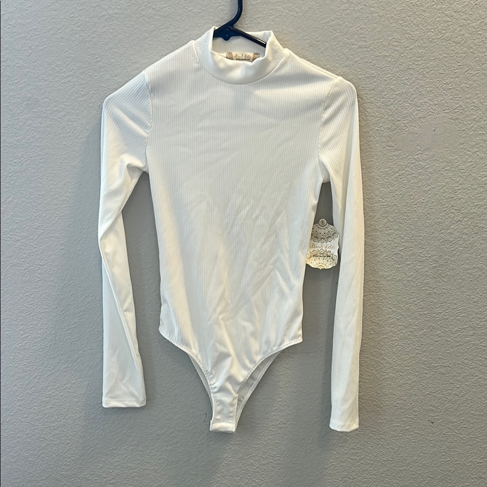 White Long Sleeve Bodysuit with Round Neckline